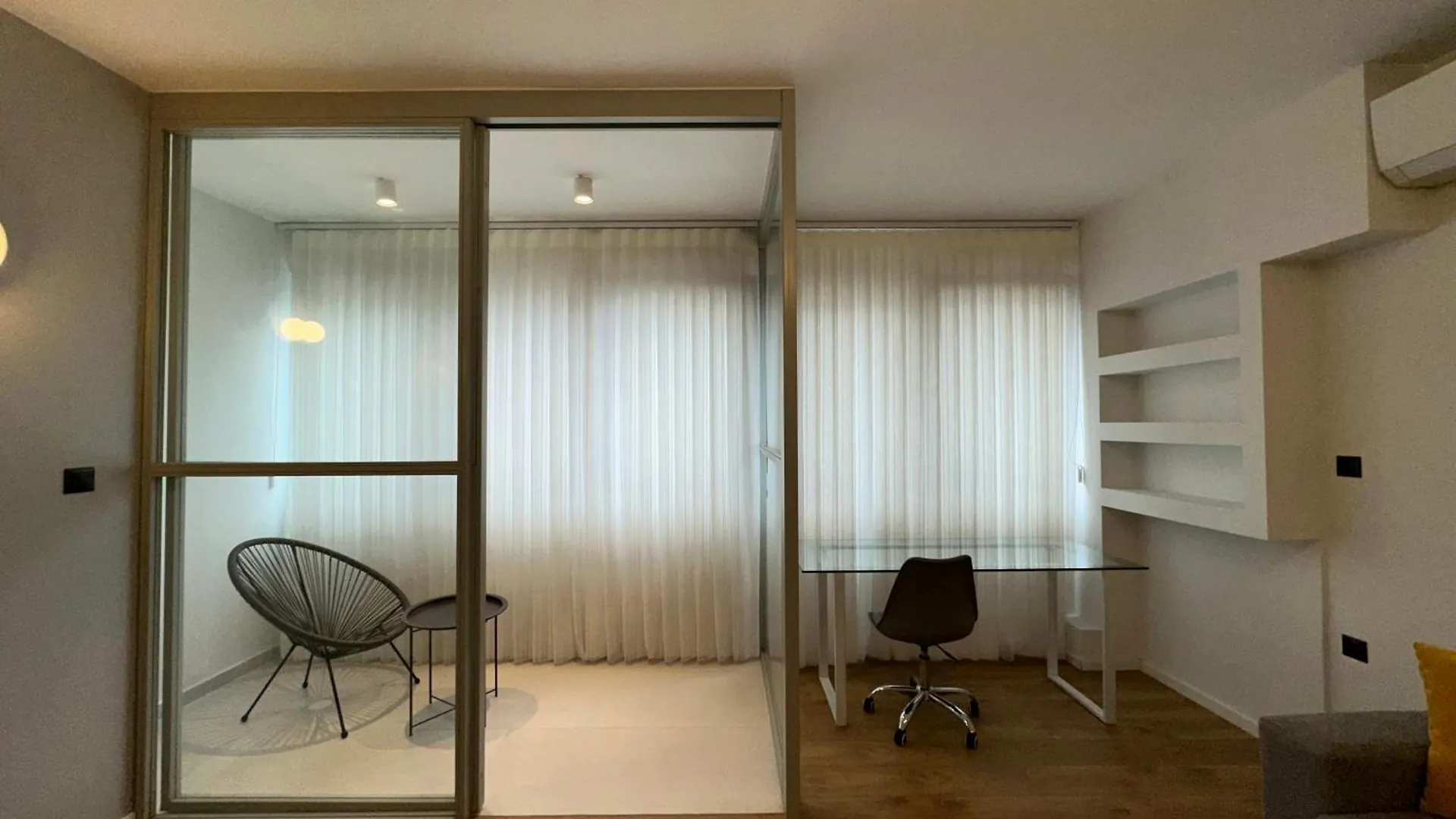 Skg Modern Apt1 Thessaloniki Greece